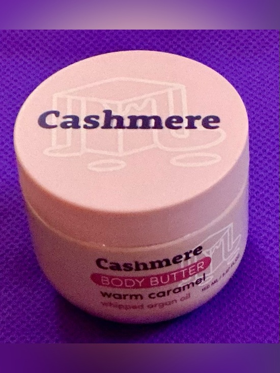 Pearl World Other - Cashmere Warm Caramel Body Butter - Pink Jar